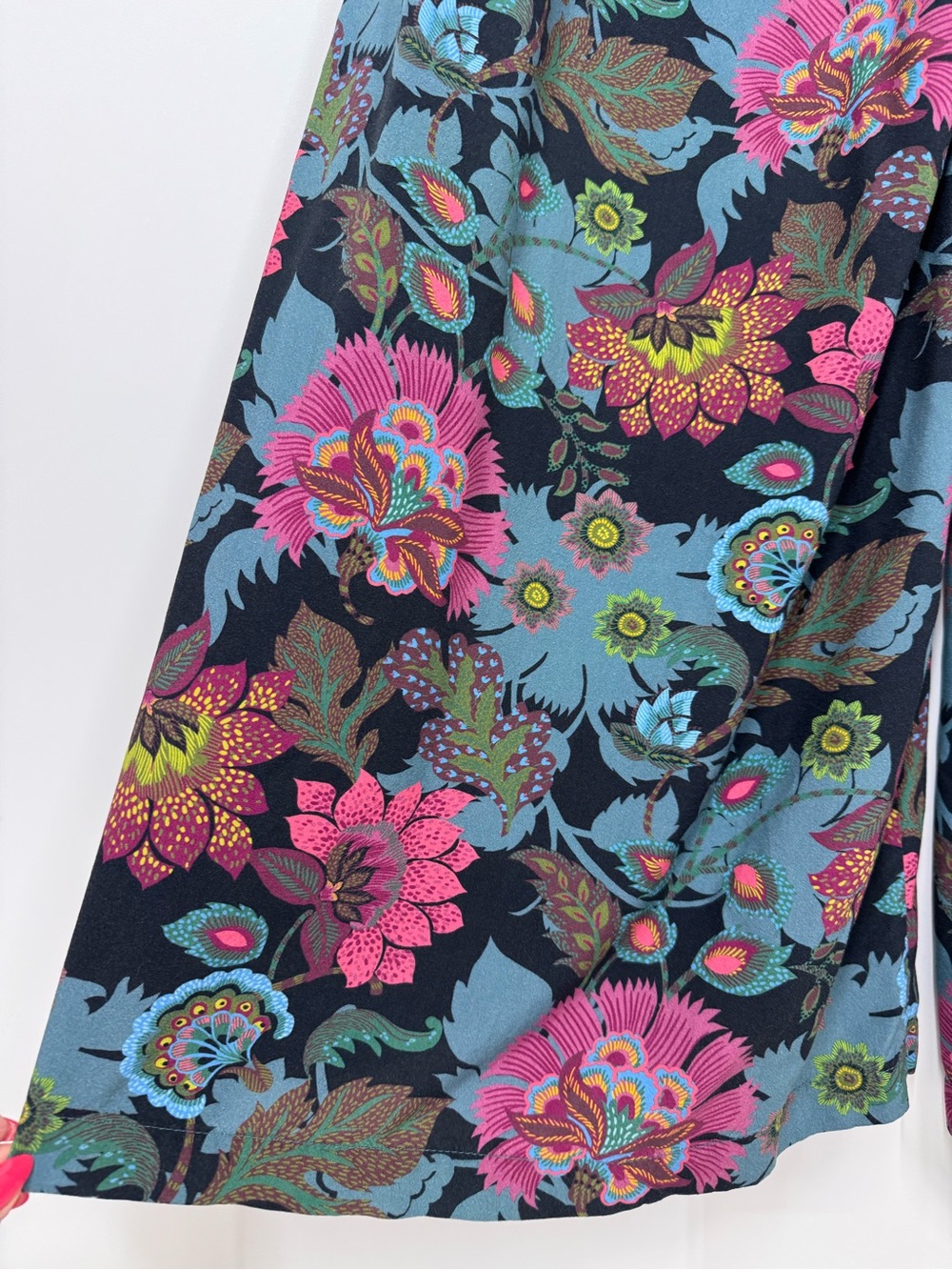 Sundance Dark Floral Wide Leg Pull On Palazzo Pants With Pockets Size XL - Picture 9 of 16